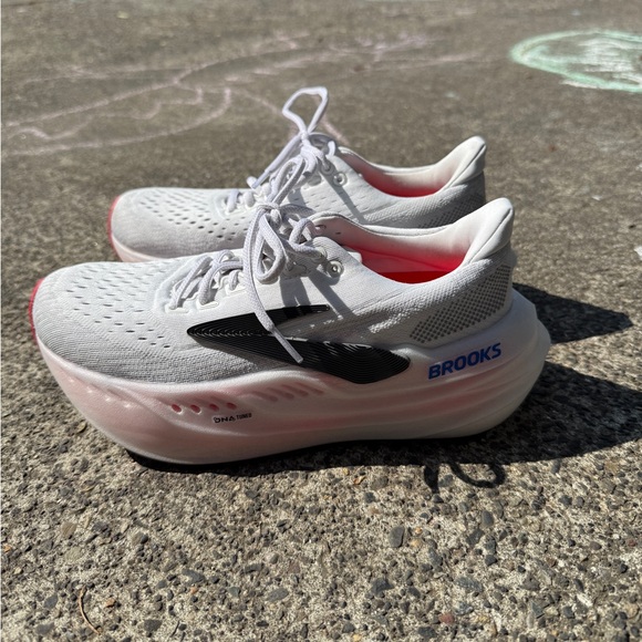 NWOT Women’s Brooks Glycerin Max Running Shoes - Picture 3 of 6